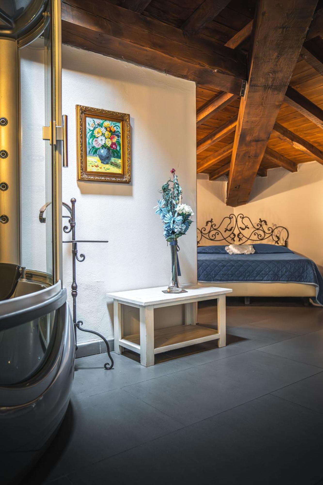 Hotel La Tavola Rotonda Cortemaggiore Екстериор снимка